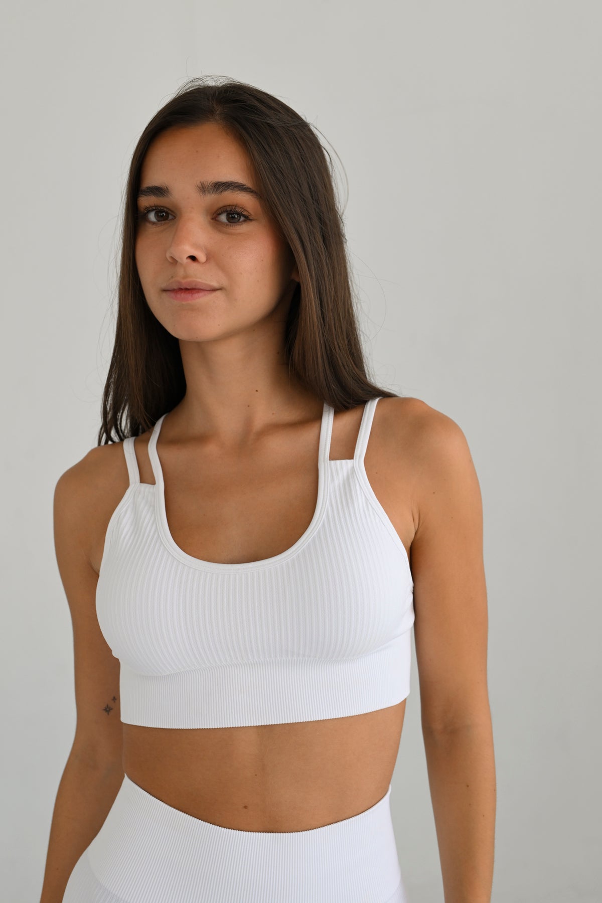 Top Zahara White Atlas